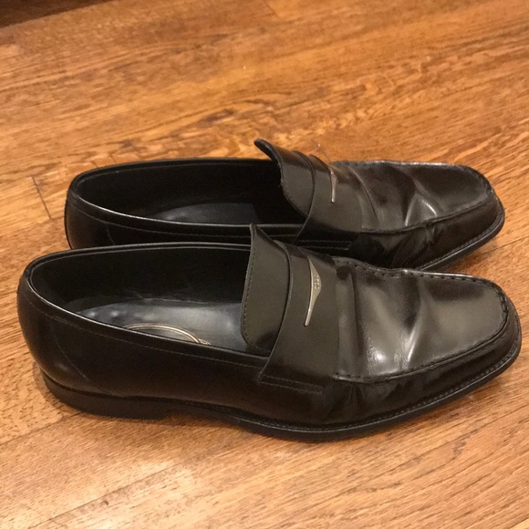 Tod’s Black Leather Loafers - Picture 2 of 5